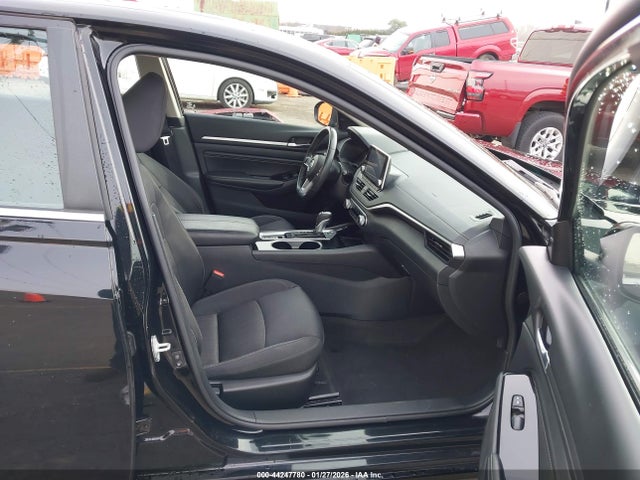 1N4BL4DV2NN351831 Nissan Altima Sv Fwd