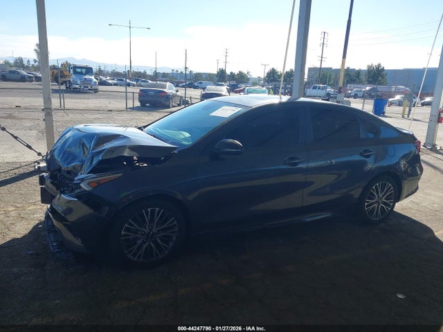 3KPF54AD6NE427296 KIA Forte Gt-line