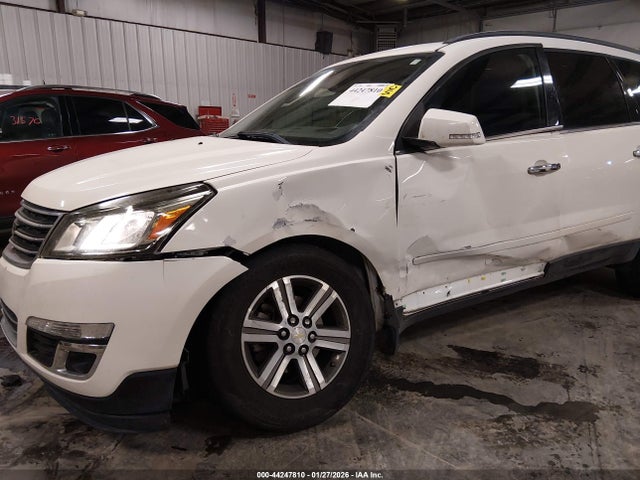 1GNKVHKDXFJ330943 Chevrolet Traverse 2lt