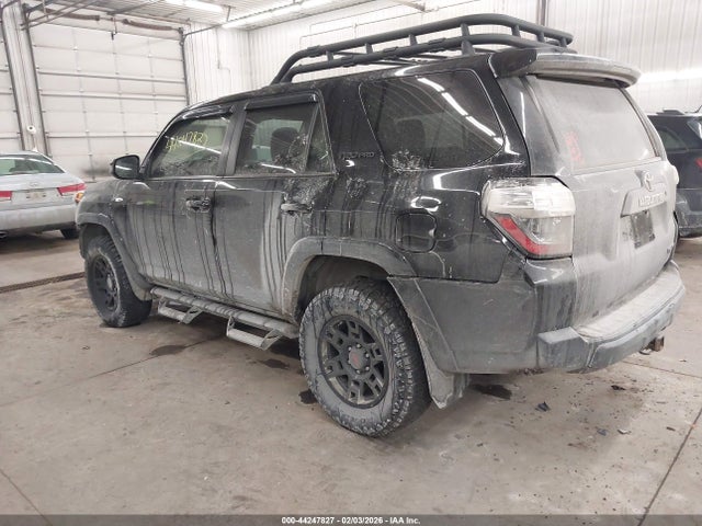 2019 TOYOTA 4RUNNER JTEBU5JR2K5655110 Photo 2