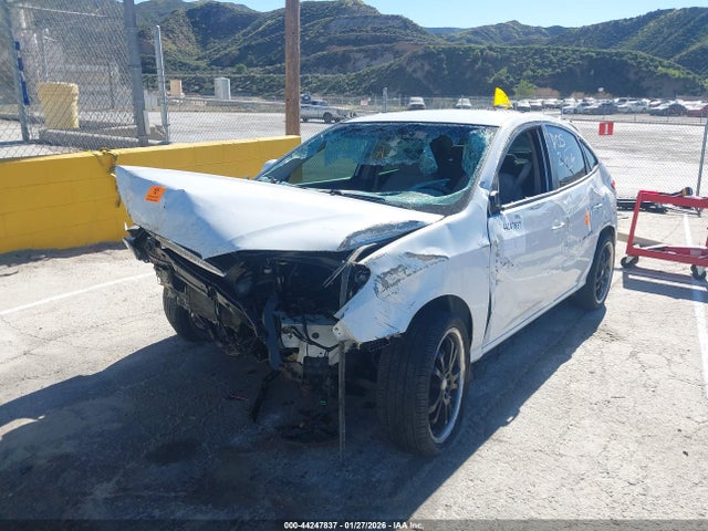 2008 HYUNDAI ELANTRA KMHDU46D08U579854 Photo 1