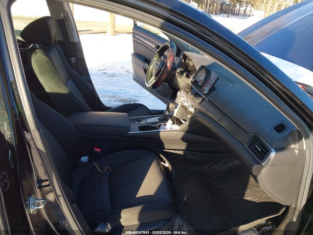 1HGCV1F18KA095006 Honda ACCORD LX
