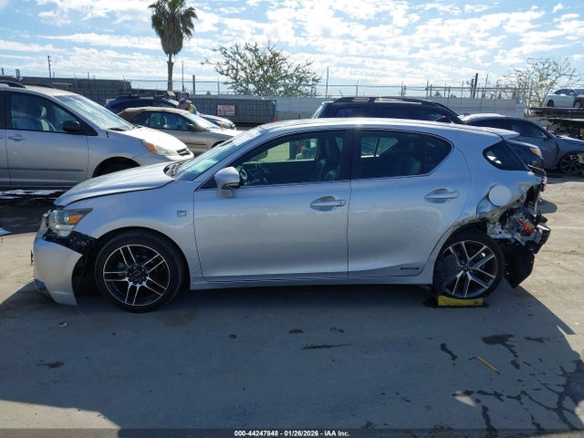 Lexus CT 200H 2015 JTHKD5BH3F2210830 Image 14