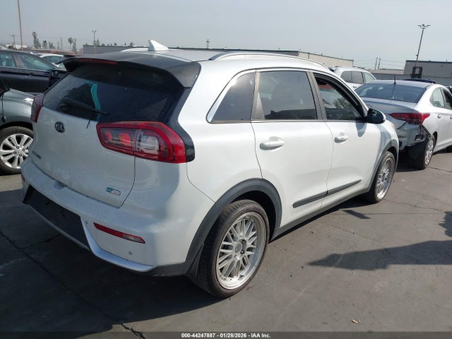 KIA Niro Touring 2019 KNDCE3LC9K5216229 Image 4