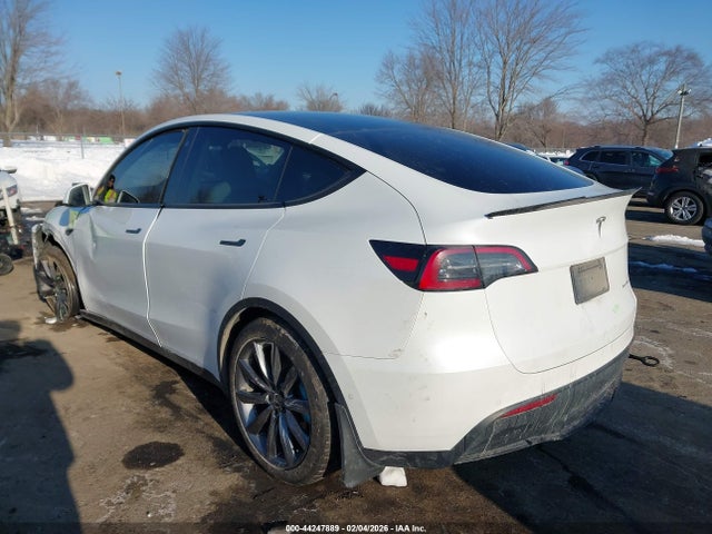 2021 TESLA MODEL Y 5YJYGDEE7MF202299 Photo 2