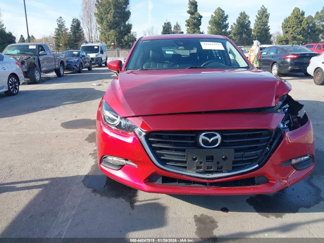 3MZBN1L33JM275931 Mazda Mazda3 Touring