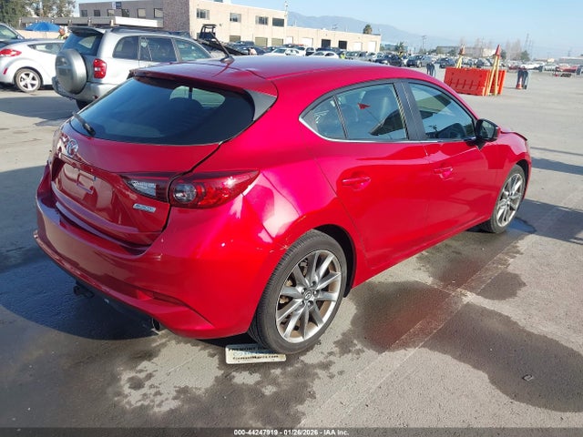 3MZBN1L33JM275931 Mazda Mazda3 Touring