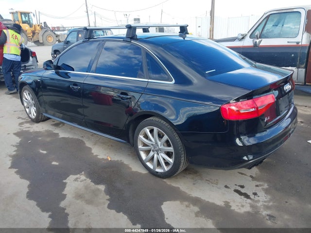 2015 AUDI A4 WAUAFAFL0FN000681 Photo 2
