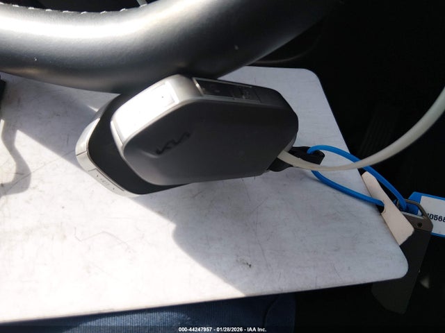 KNDPU3DG2T7284836 KIA Sportage Hybrid Lx