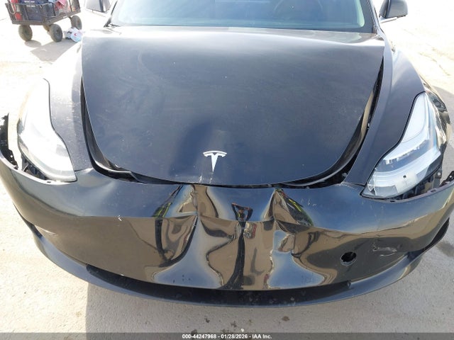 2019 TESLA MODEL 3 5YJ3E1EA9KF394625 Photo 5