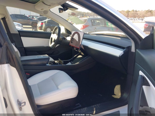 2020 TESLA MODEL 3 5YJ3E1EA0LF797880 Photo 4