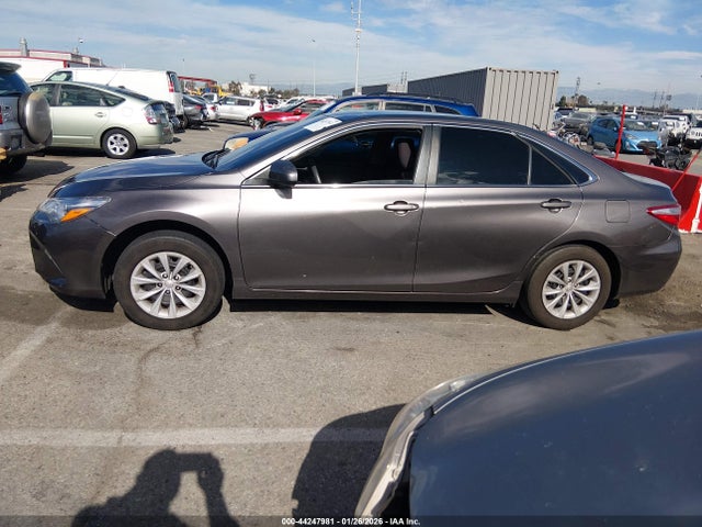 Toyota CAMRY LE 2015 4T4BF1FK3FR458589 Image 14