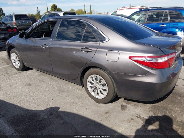 Toyota CAMRY LE 2015 4T4BF1FK3FR458589 Image 3