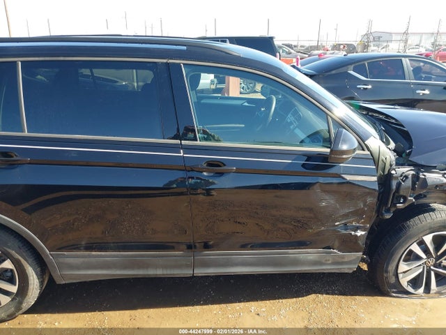 Продаж на аукціоні авто 2024 Volkswagen Tiguan 2.0t S, vin: 3VVRB7AX8RM100851, номер лоту: 44247999