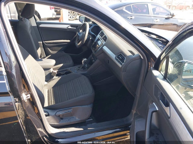 Продаж на аукціоні авто 2024 Volkswagen Tiguan 2.0t S, vin: 3VVRB7AX8RM100851, номер лоту: 44247999