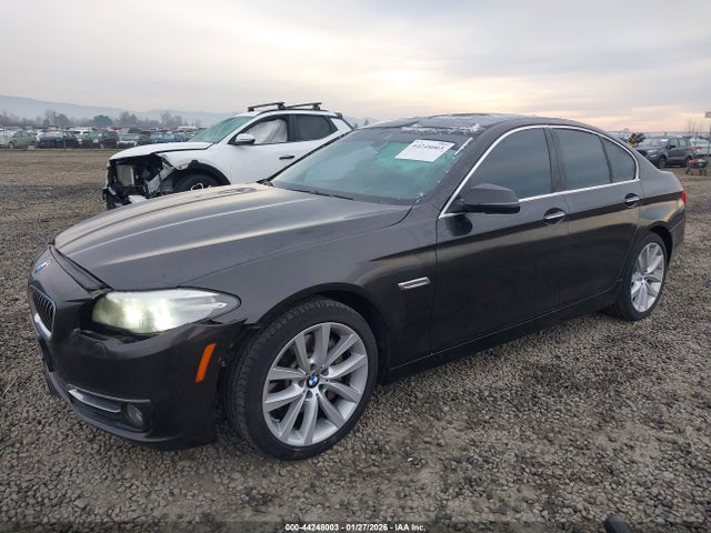 BMW 535i 2015 WBA5B1C52FD921633 Image 2