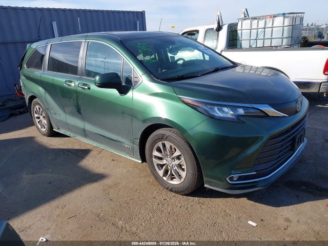 2021 TOYOTA SIENNA 5TDYSKFCXMS006448