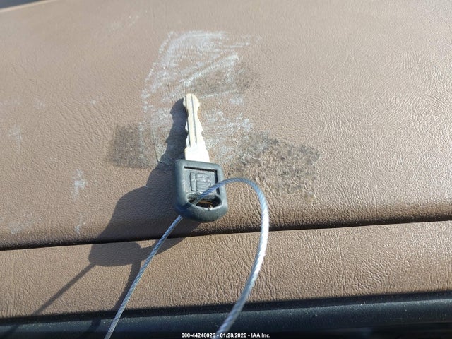 1995 CHEVROLET SUBURBAN 1GNFK16K6SJ332595 Photo 10