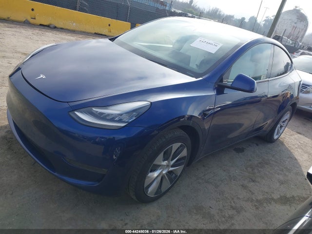 2020 TESLA MODEL Y 5YJYGDEE8LF023056 Photo 1