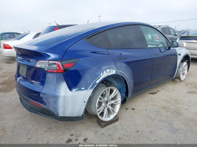 2020 TESLA MODEL Y 5YJYGDEE8LF023056 Photo 3