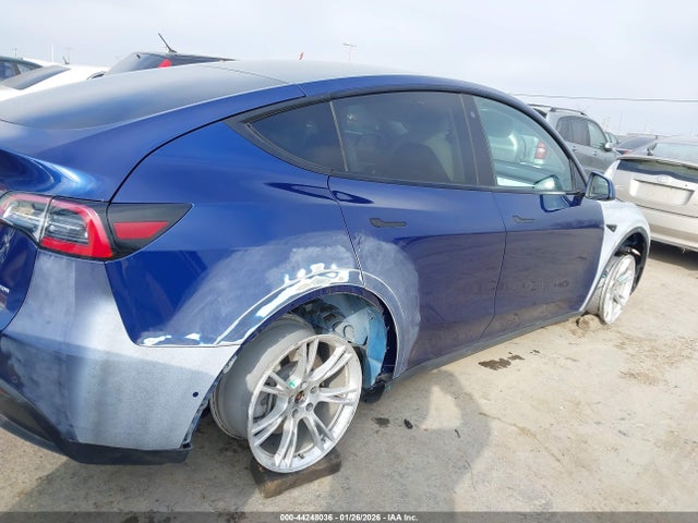 2020 TESLA MODEL Y 5YJYGDEE8LF023056 Photo 5