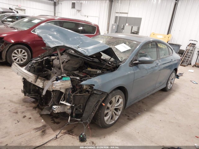 Продаж на аукціоні авто 2015 Chrysler 200 S, vin: 1C3CCCBB4FN721314, номер лоту: 44248043