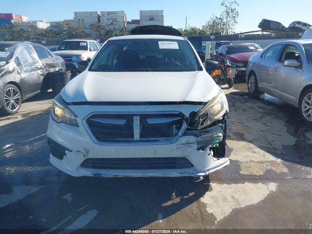 4S3BNAB63J3029008 Subaru Legacy 2.5i