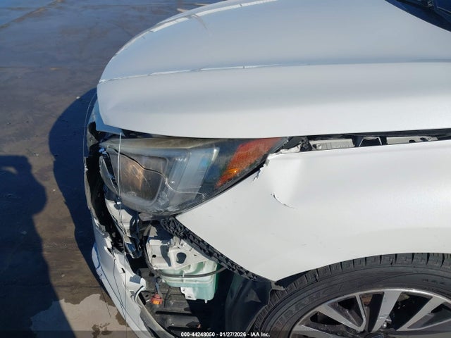 4S3BNAB63J3029008 Subaru Legacy 2.5i
