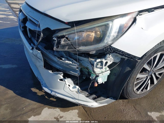 4S3BNAB63J3029008 Subaru Legacy 2.5i