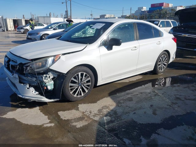 4S3BNAB63J3029008 Subaru Legacy 2.5i