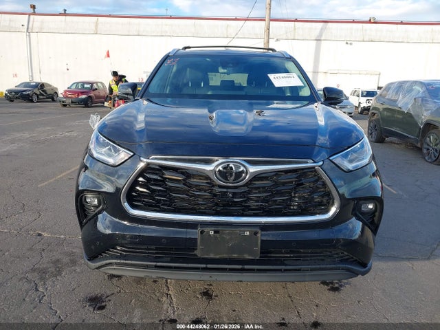 5TDKDRBH8PS036594 Toyota Highlander Limited