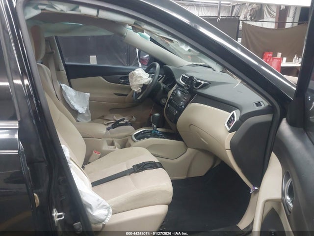 JN8AT2MT0GW003892 Nissan ROGUE S