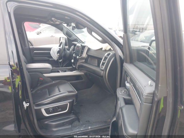 Продаж на аукціоні авто 2024 Ram 1500 Laramie  4x2 5'7 Box, vin: 1C6RREJT7RN112966, номер лоту: 44248094