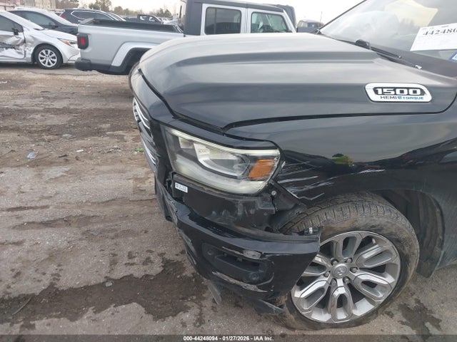 Продаж на аукціоні авто 2024 Ram 1500 Laramie  4x2 5'7 Box, vin: 1C6RREJT7RN112966, номер лоту: 44248094