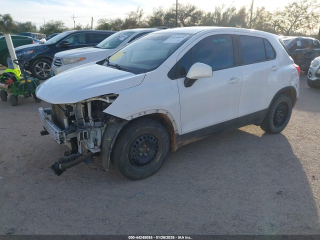3GNCJKSB7KL120525 Chevrolet TRAX LS
