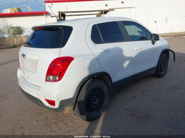 3GNCJKSB7KL120525 Chevrolet TRAX LS