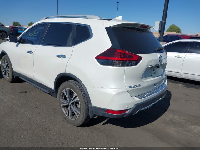 2019 NISSAN ROGUE 5N1AT2MT9KC731857 Photo 2