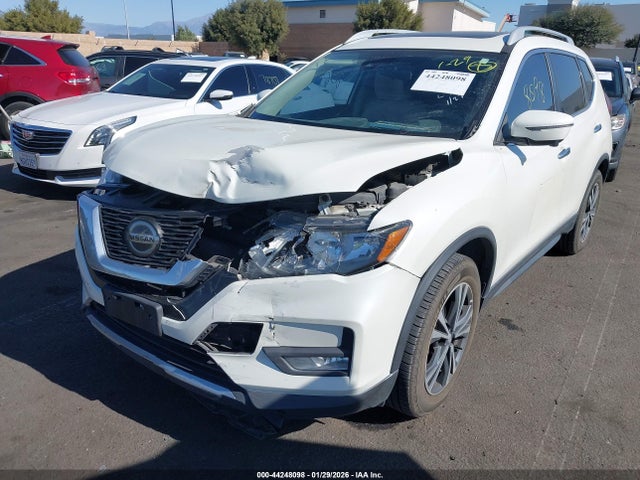 2019 NISSAN ROGUE 5N1AT2MT9KC731857 Photo 5