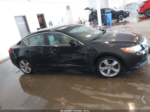 44248099 :رقم المزاد ، 19VDE1F79DE000372 vin ، 2013 Acura Ilx 2.0l مزاد بيع