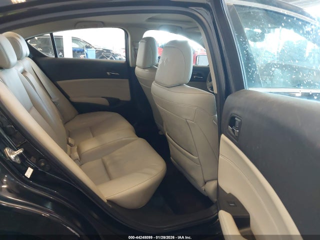 44248099 :رقم المزاد ، 19VDE1F79DE000372 vin ، 2013 Acura Ilx 2.0l مزاد بيع