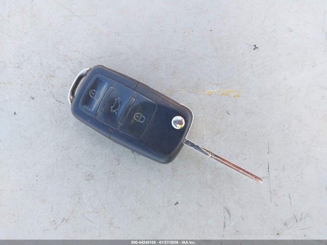 44248105 :رقم المزاد ، 3VWRZ71K89M127981 vin ، 2009 Volkswagen Jetta Se مزاد بيع