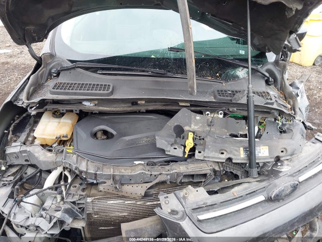 1FMCU0GX2FUA68303 Ford ESCAPE SE
