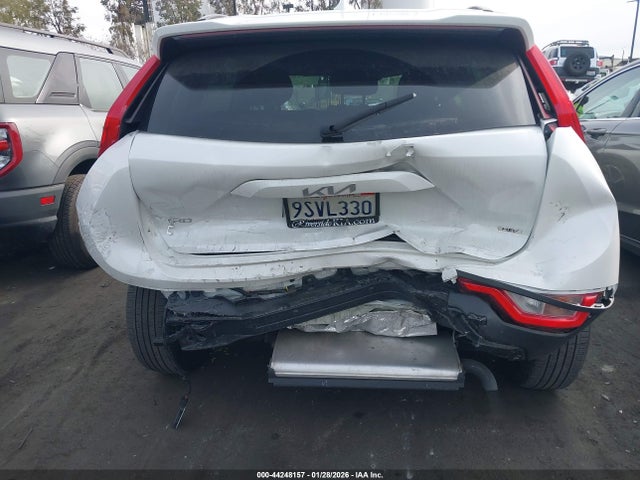 KNDCP3LE0S5269588 KIA NIRO LX