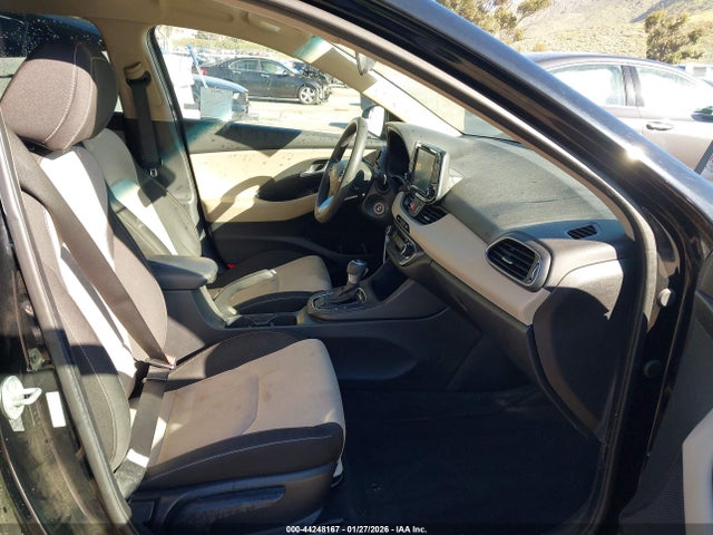 KMHH35LE6KU104398 Hyundai ELANTRA GT