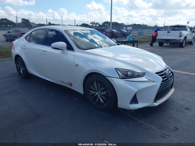 2017 LEXUS IS 200T JTHBA1D27H5041777