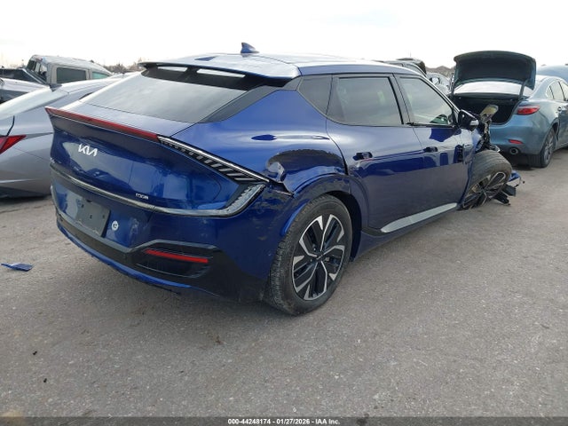 2023 KIA EV6 KNDC44LA4P5129160 Photo 3