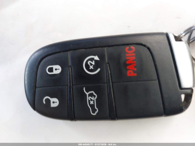 1C4RJEAG6NC154067 Jeep Grand Cherokee Wk Laredo X 4x2