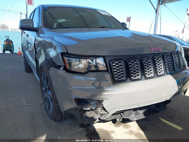1C4RJEAG6NC154067 Jeep Grand Cherokee Wk Laredo X 4x2