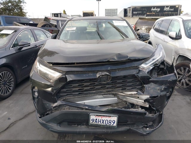 Toyota Rav4 Xle Premium 2022 2T3C1RFV3NC185151 Image 13