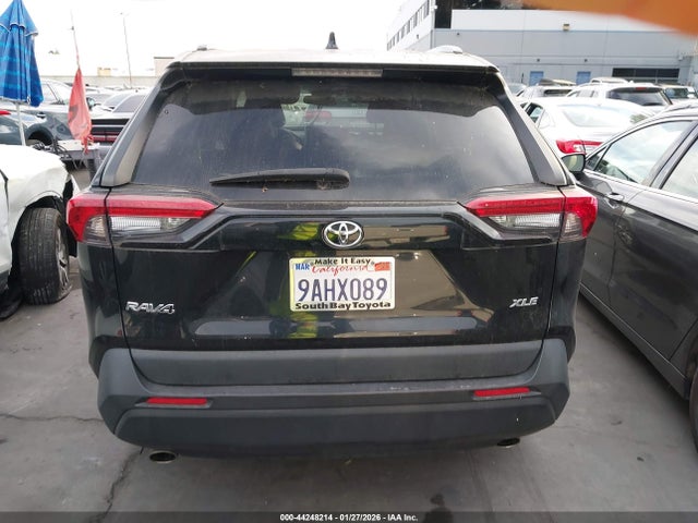 Toyota Rav4 Xle Premium 2022 2T3C1RFV3NC185151 Image 17